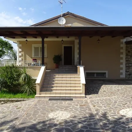 Nucria - Bed & Breakfast 3*