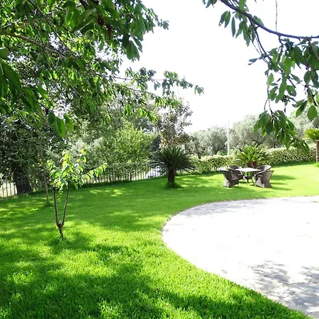 Nucria - Bed & Breakfast 3*